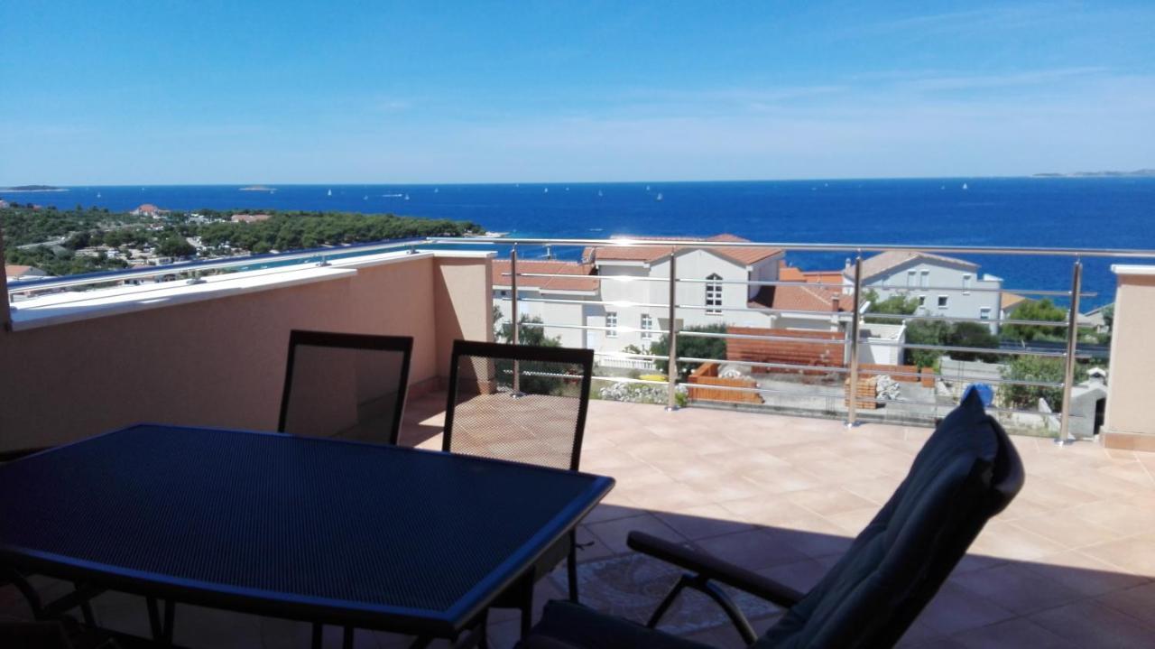 Villa Timea Примоштен Экстерьер фото